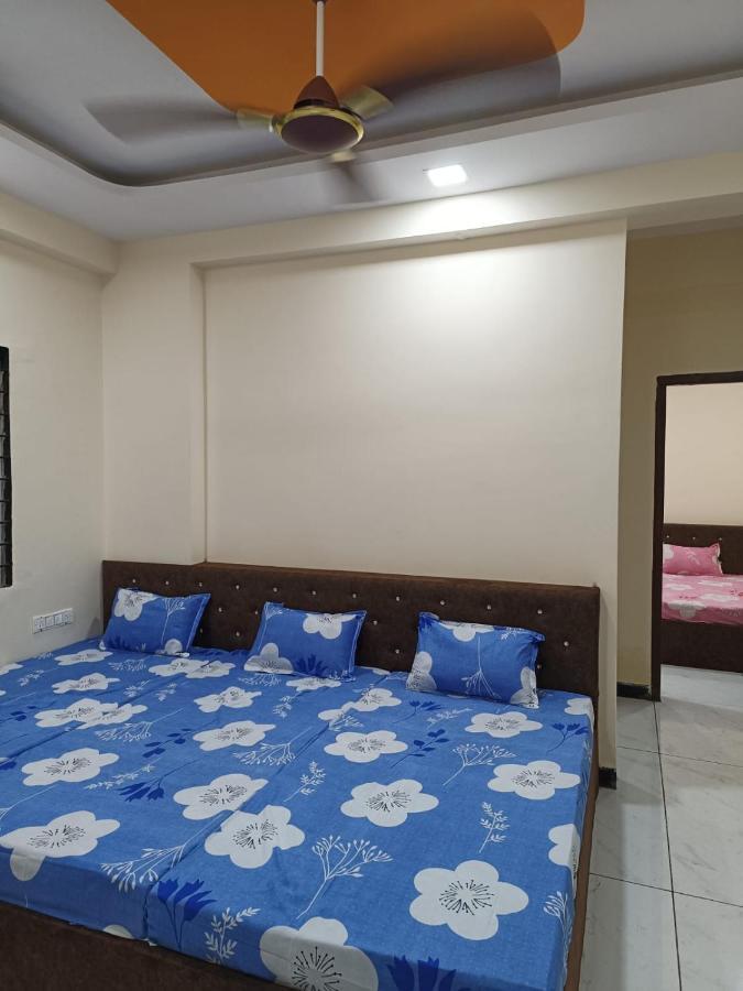 Hanumant Kripa Geust House Only For Family Удджайн Экстерьер фото