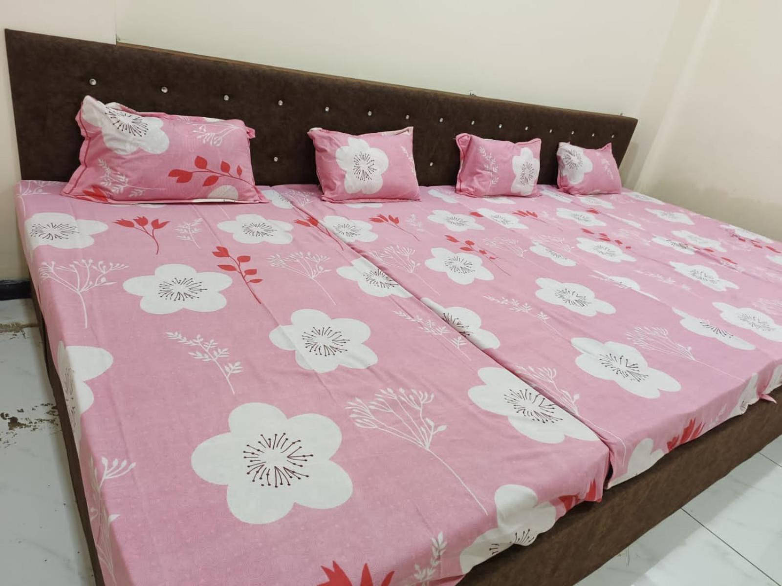 Hanumant Kripa Geust House Only For Family Удджайн Экстерьер фото