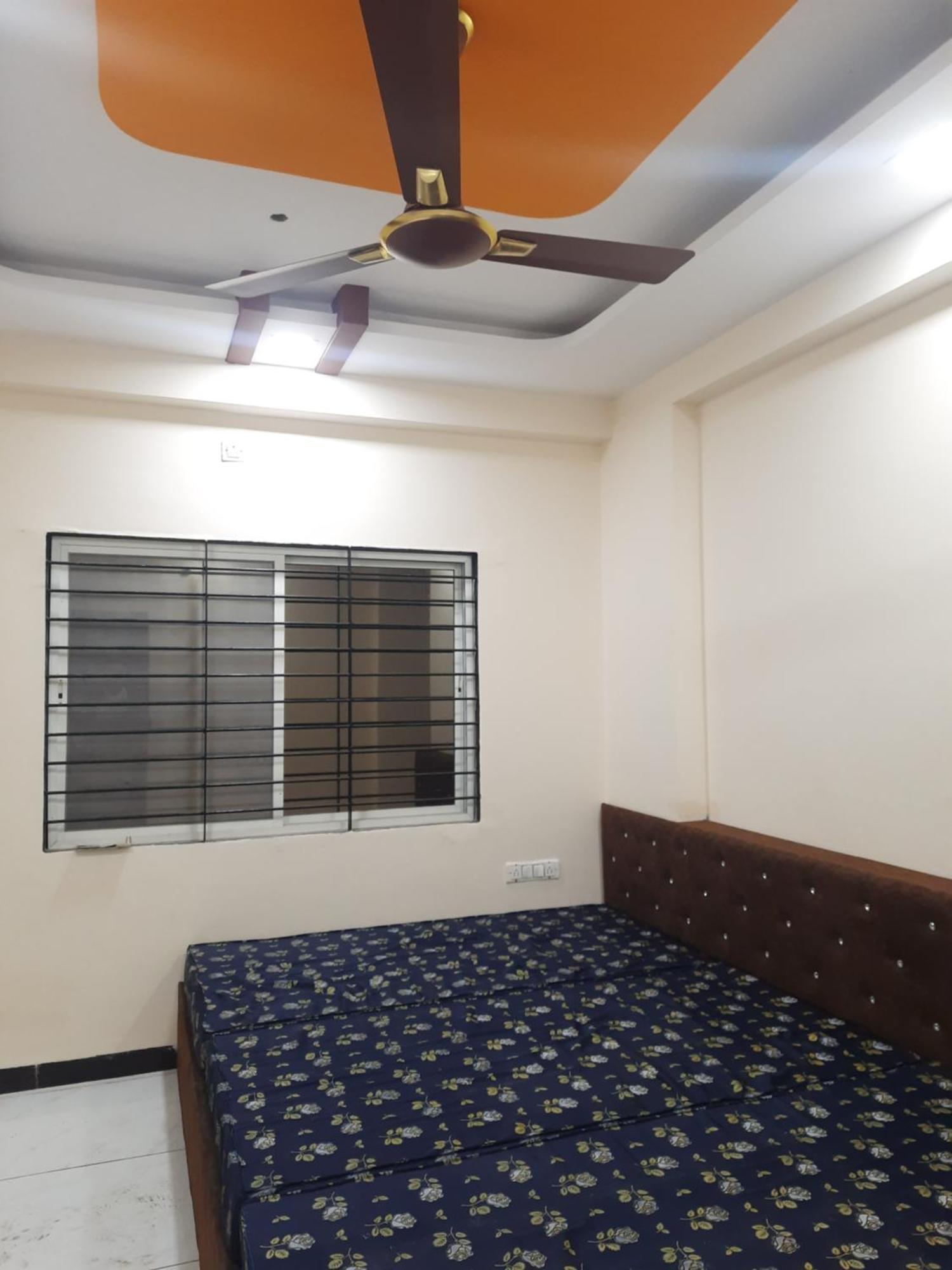 Hanumant Kripa Geust House Only For Family Удджайн Экстерьер фото